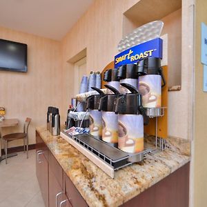 Holiday Inn Express Laguardia Airport, An Ihg Hotel